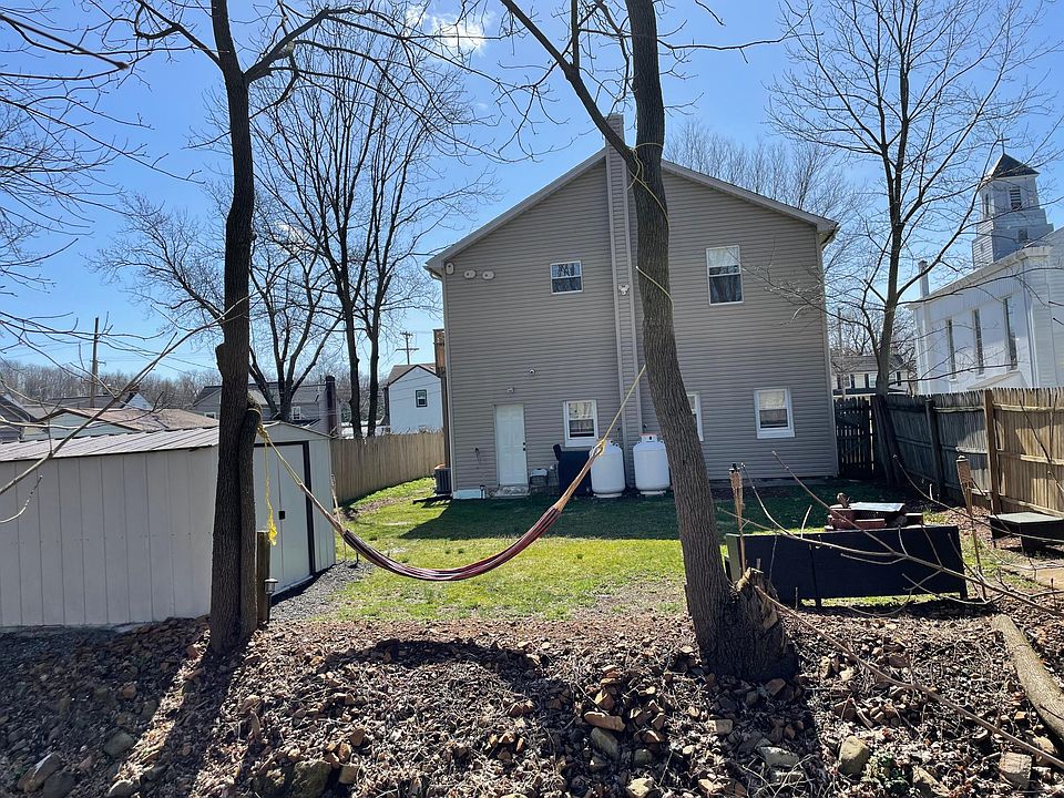 565 N Main St, Stewartsville, NJ 08886 Zillow