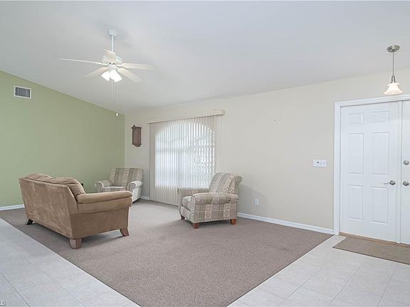 5th image of 238 SW 44th TER