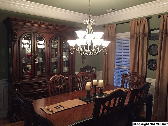 5th image of 131 Vaughnwood Trce