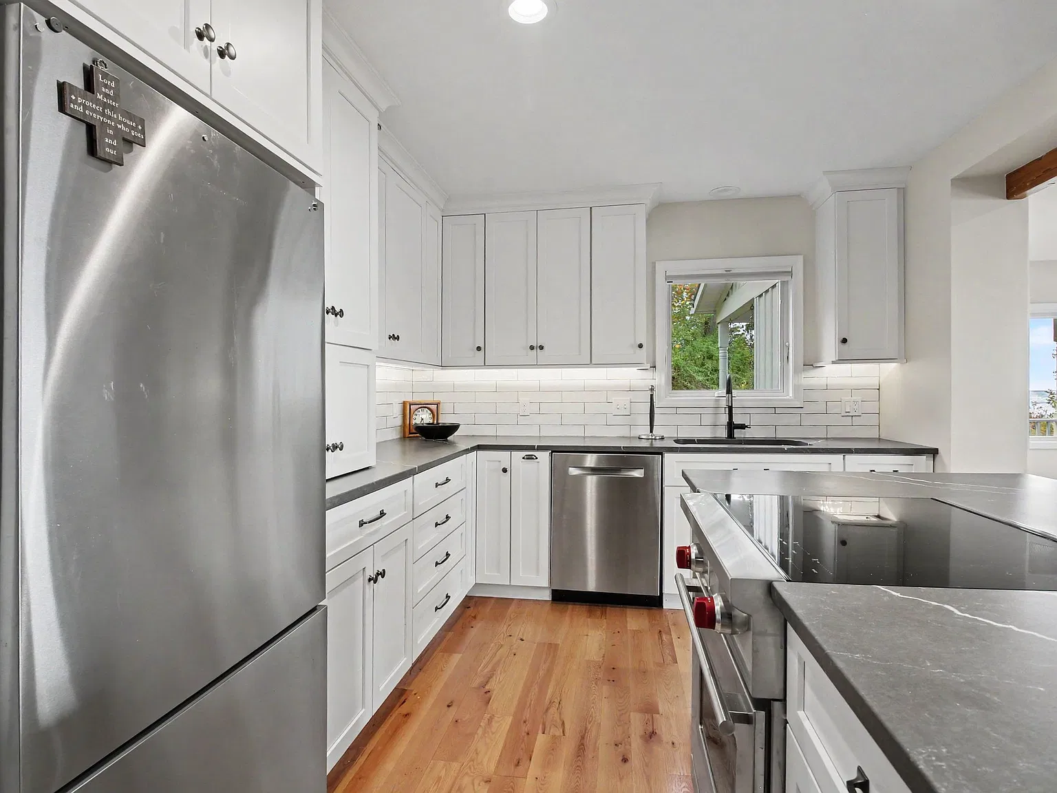 3 bed, 1500 sqft, $3,200 — Photo 4
