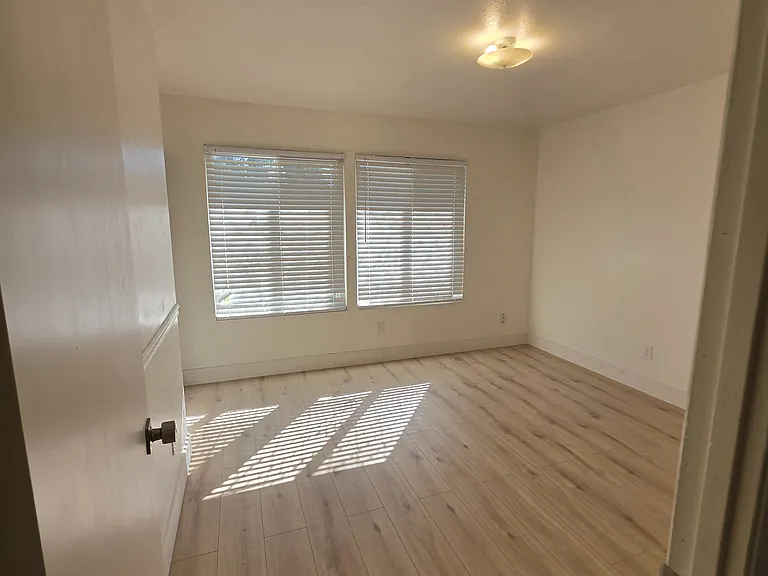 69 Omaha Ct — Photo 6