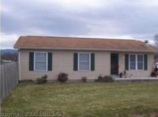 321 Willow St, Moorefield, WV 26836