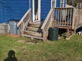 115 5th St, Colonial Beach, VA 22443