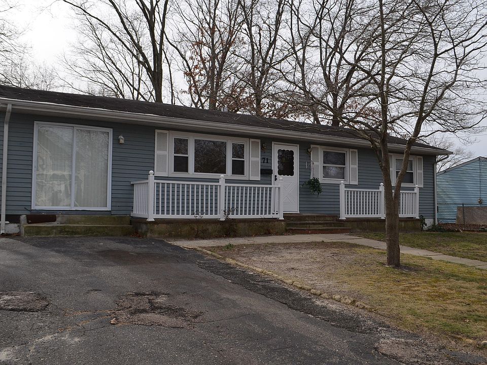 1st image of 71 Pheasant Dr