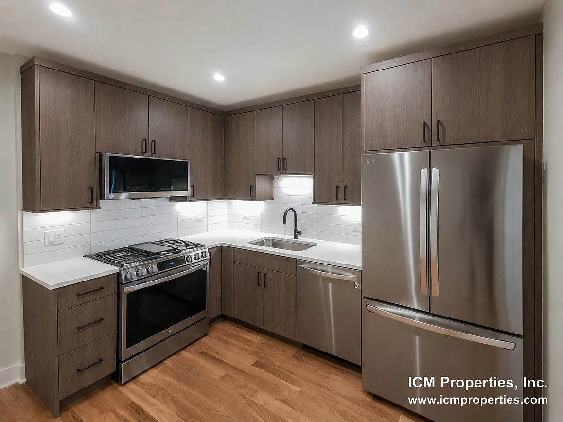 4 bed, 3.5 bath, 2019 sqft, $5,800 — Photo 3