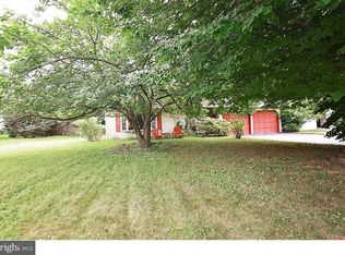 38 Hershey Ct, Newtown, PA 18940
