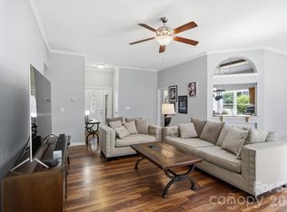 1814 Golden Heights Ct, Charlotte, NC 28214