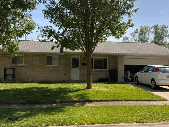 3 Greencliff Dr, Englewood, OH 45322