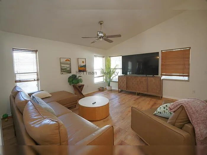 6921 Jamestown Manor Dr — Photo 5