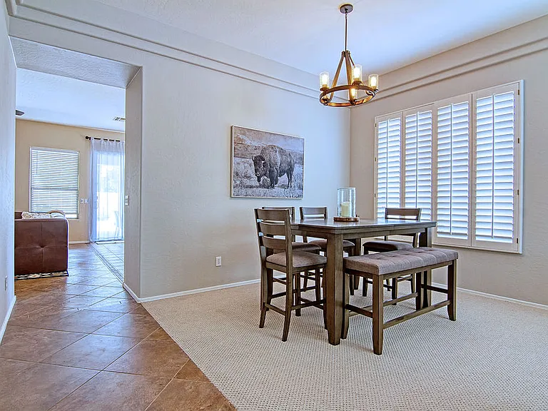2144 W Olive Way — Photo 19