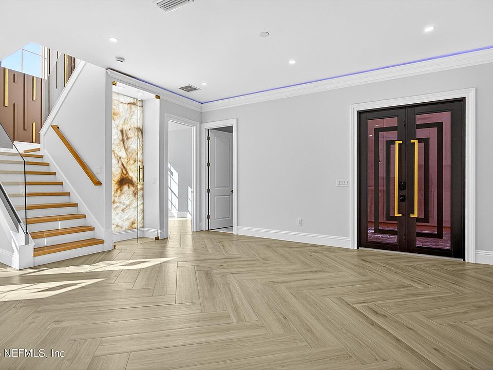 1st image of 8865 LA TERRAZZA Place
