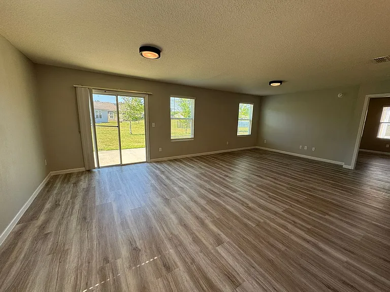 217 Brooklet Cir — Photo 13
