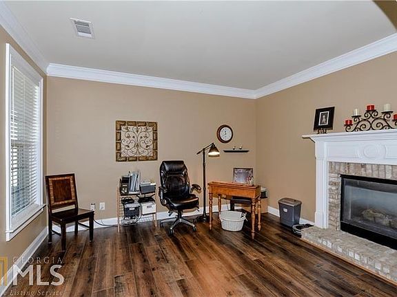5th image of 1813 Rayna Dr