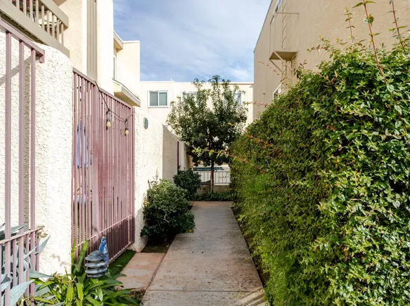 9950 Topanga Canyon Blvd Unit 33, Chatsworth, CA 91311