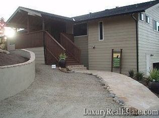 250 Crook Rd, Los Gatos, CA 95033