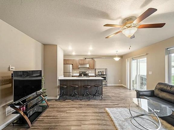 3rd image of 777 NE Macey Way #777