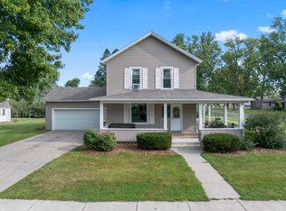 105 Pearl St N, Dover, MN 55929