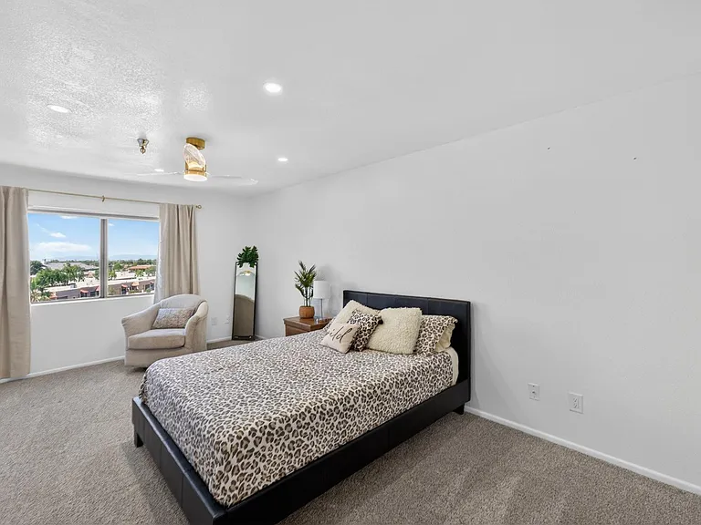 425 S Parkcrest #334 — Photo 19