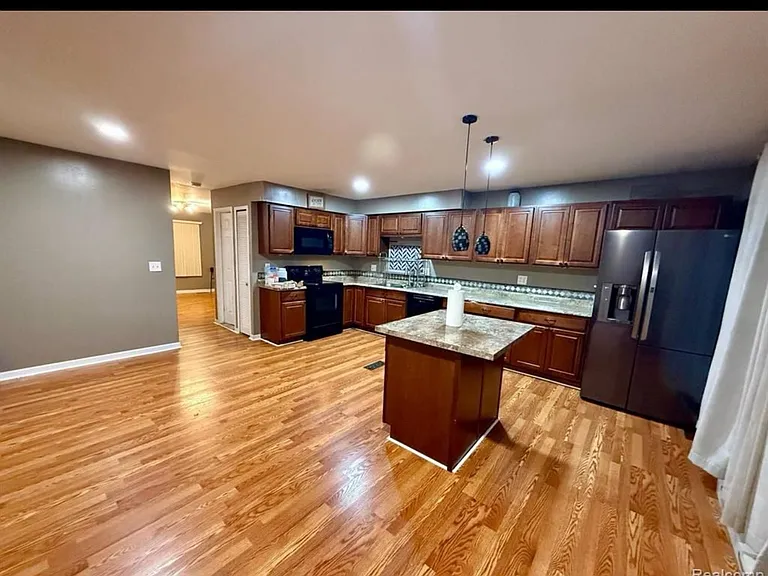 38132 Jamestown Dr #1 — Photo 10