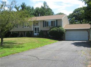 15 Sunnyside Dr, Northford, CT 06472