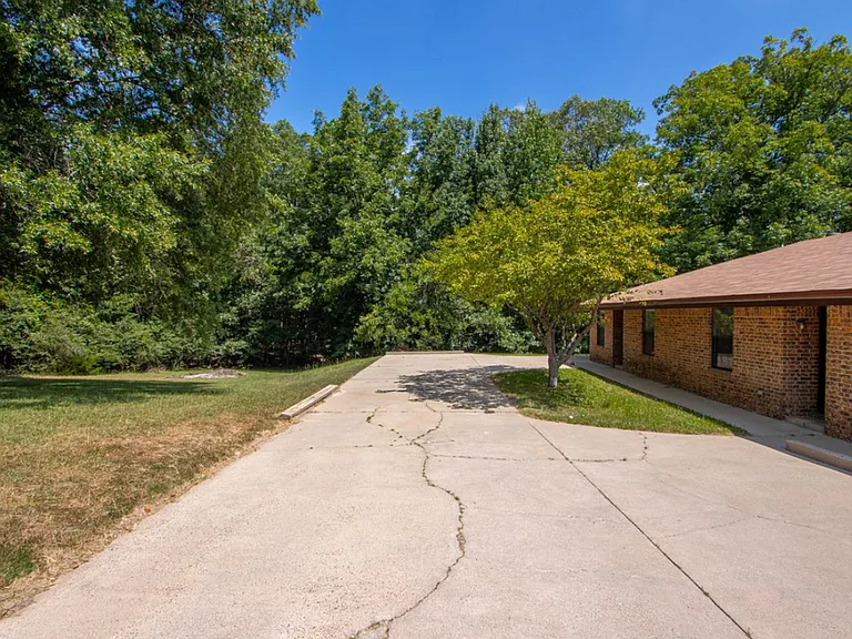 207 Turner Ave — Photo 39