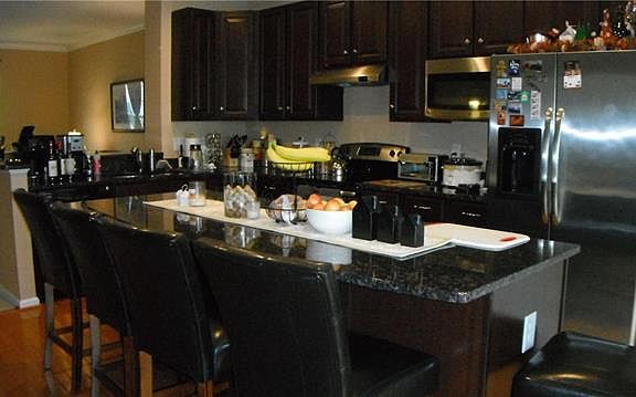 5th image of 15 White Rose Ln