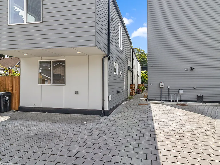 1012 S Donovan St #B — Photo 23