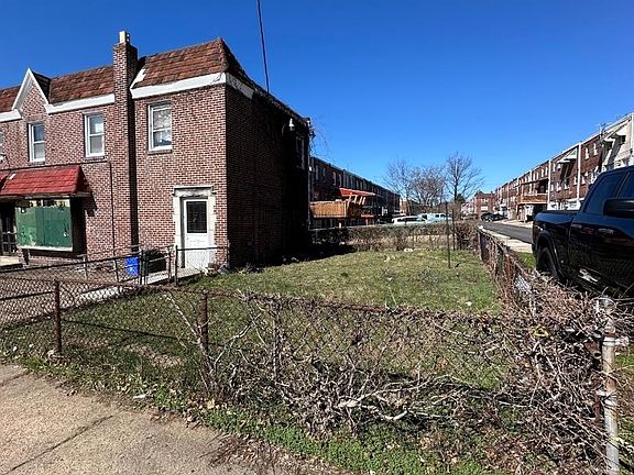 3rd image of 7701 Rugby St