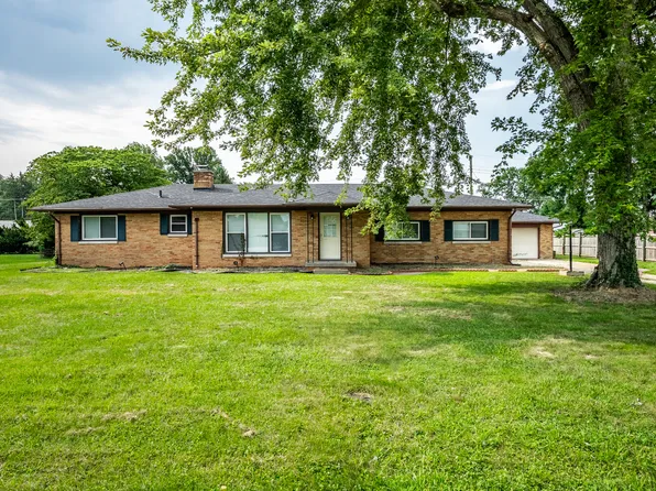 1015 Elizabeth Ln, Terre Haute, IN 47802