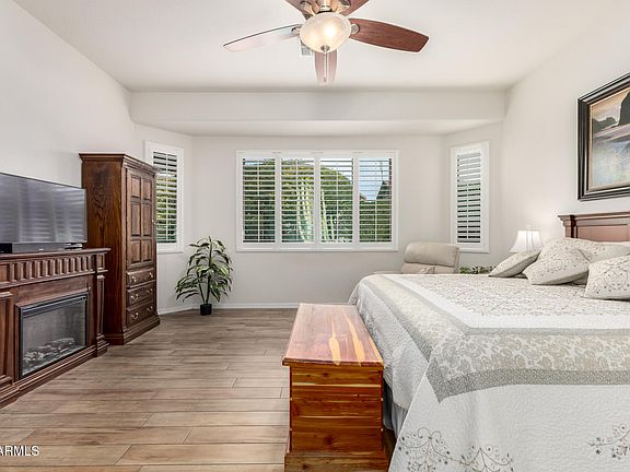 4th image of 7798 W MONTEBELLO Way