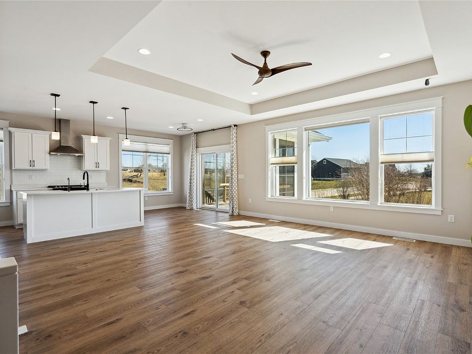 1899 Cottage Ridge Dr, Marion, IA 52302 MLS 2402481 Zillow