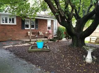 109 Loop Rd, Hendersonville, NC 28792