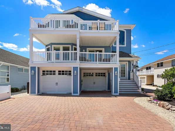 38 N 10th St, Surf City, NJ 08008