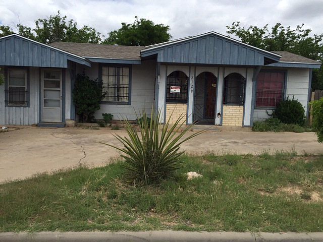 1st image of 2129 E 10th St