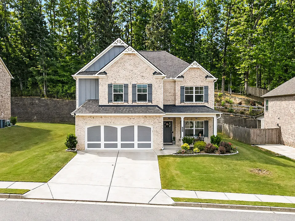 2051 Harvester Ln