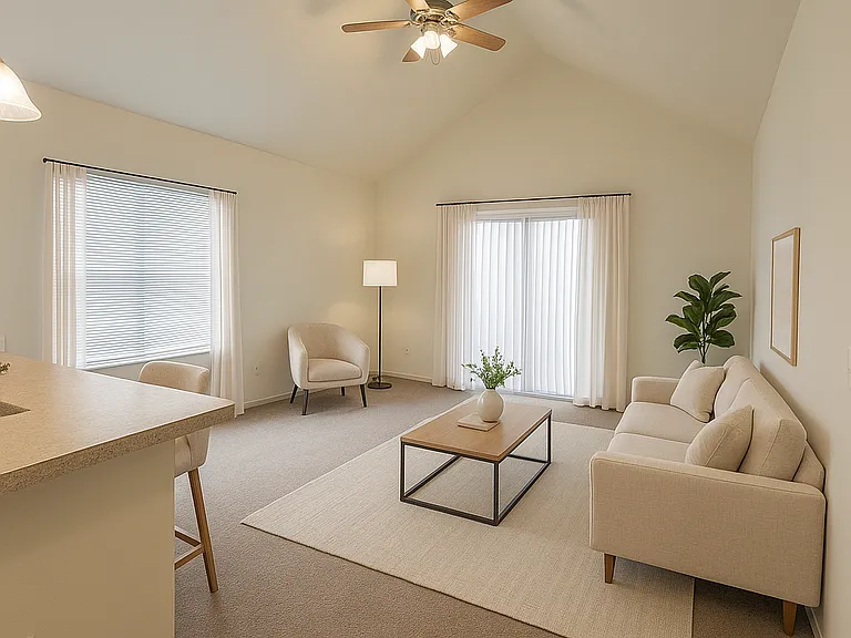 Hometown Grove Apartments — Photo 6