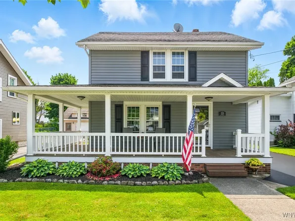 33 Oak St, Oakfield, NY 14125
