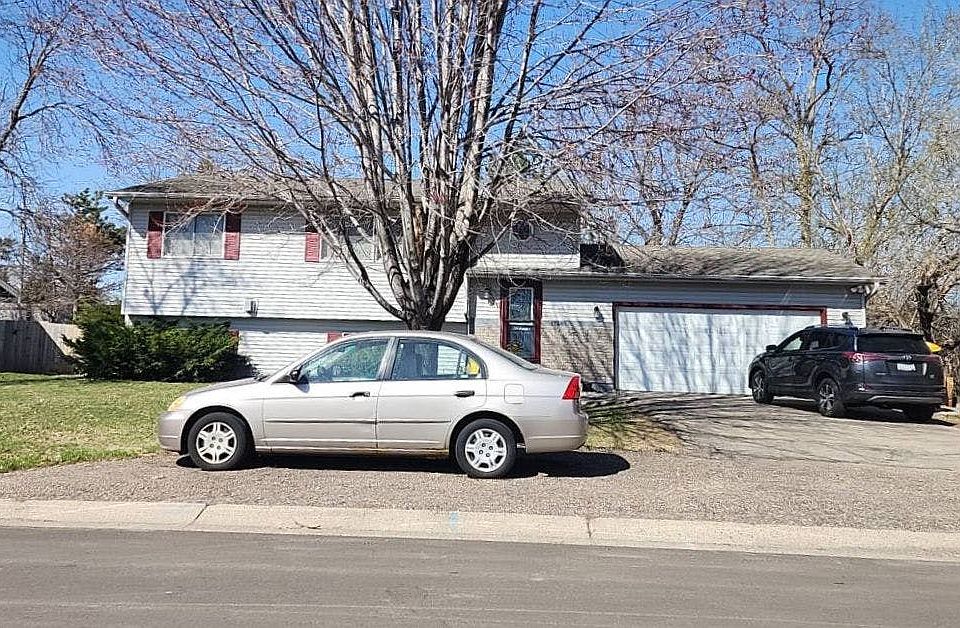1st image of 17465 Five Oaks Dr