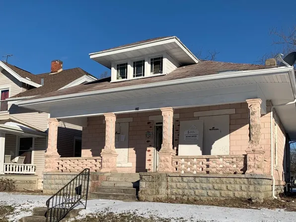 320 Oakwood Pl, Springfield, OH 45506