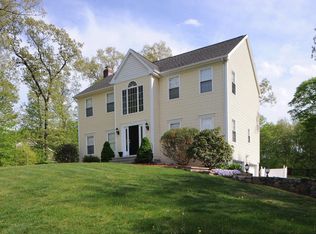 2 Nickel Mine Dr, Seymour, CT 06483