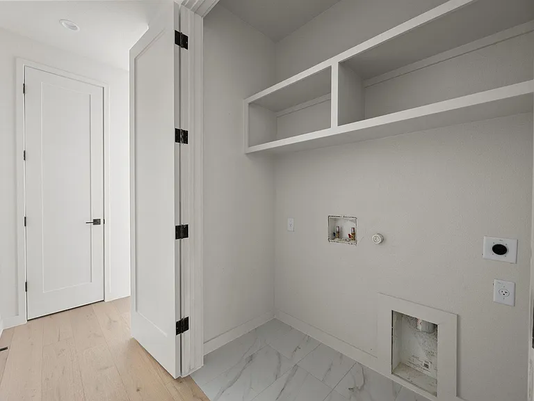 1709 Maple Ave #2B — Photo 12
