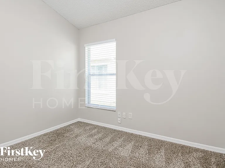 13521 Fordwell Dr — Photo 11