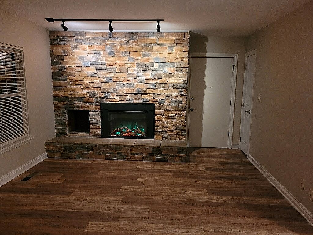 6930 Carriage Hill Dr, Brecksville, OH 44141 Zillow