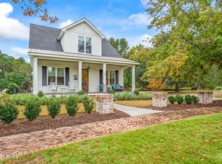 208 Coosaw Point Blvd, Beaufort, SC 29907