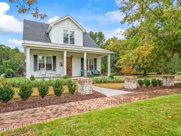 208 Coosaw Point Blvd, Beaufort, SC 29907