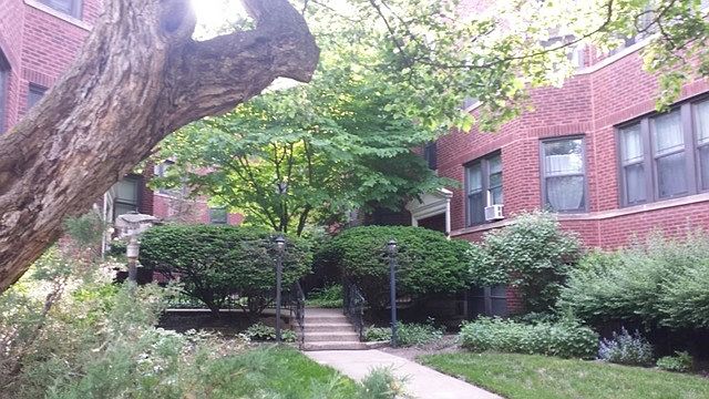2nd image of 526 Sheridan Rd APT 1A