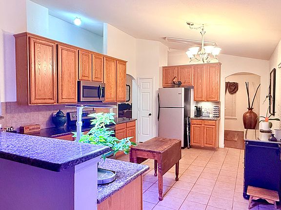 3rd image of 4625 Indian Rock Dr