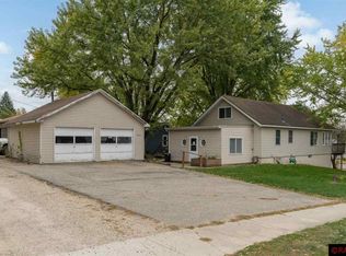 140 N Rice St, Kasota, MN 56050