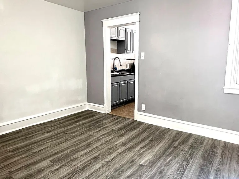 3948 Howland St — Photo 10