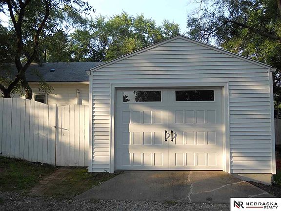 5th image of 904 S 9th St